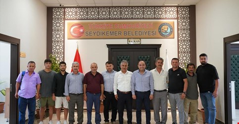 Pazarcılar Derneği Başkanı ve Yönetimi Ziyareti