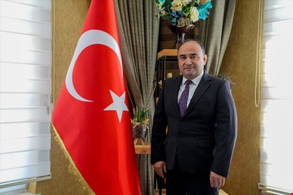 BAŞKAN AKDENİZLİ “FEDAKÂRLIĞIN SİMGESİ BABALARIMIZDIR”