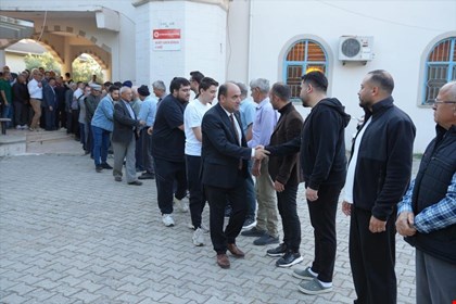 BAŞKAN AKDENİZLİ BAYRAM NAMAZINI ALAÇAT MAHALLESİ’NDE KILDI