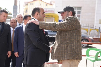 AKDENİZLİ’DEN ÇARŞI VE SANAYİ ESNAFINA BAYRAM ZİYARETİ