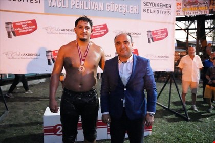SEYDİKEMERLİ GÜREŞÇİ MUHAMMED ENES ÖZCAN’DAN BÜYÜK BAŞARI