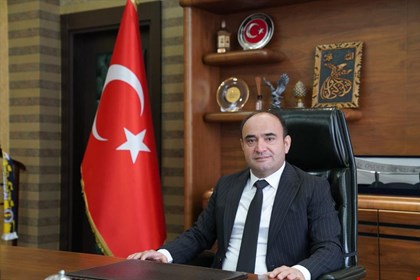 BAŞKAN AKDENİZLİ “DEMOKRASİYE SAHİP ÇIKMAYA DEVAM EDECEĞİZ”